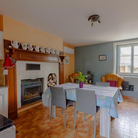 Gite Des Croix Bancaud Jumilhac-le-Grand Zewnętrze zdjęcie